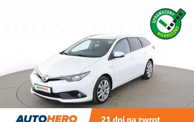 toyota auris Toyota Auris cena 57200 przebieg: 164281, rok produkcji 2015 z Szczucin